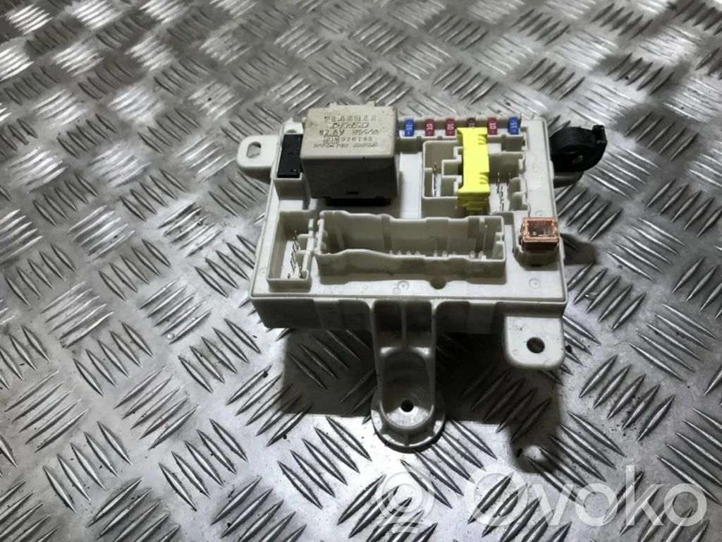 Toyota Previa (XR30, XR40) II Set scatola dei fusibili 