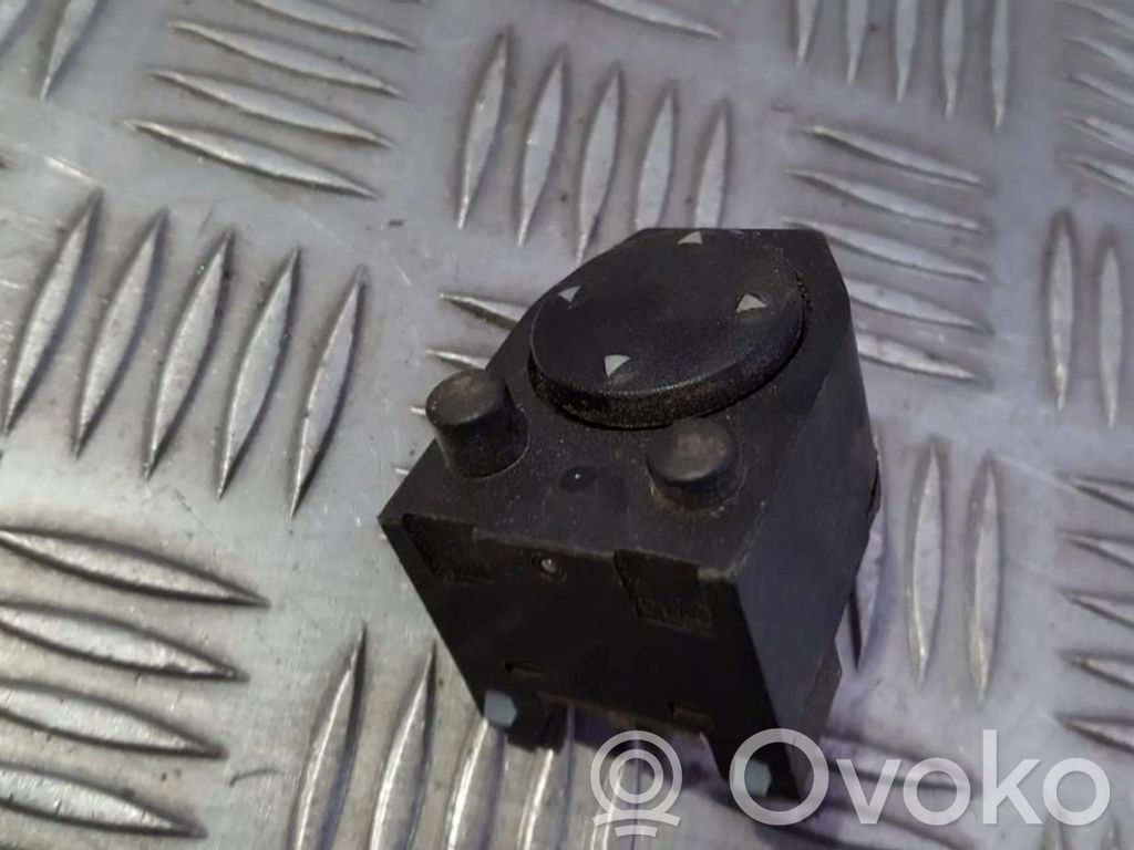 Audi A6 S6 C4 4A Interruttore specchietto retrovisore 