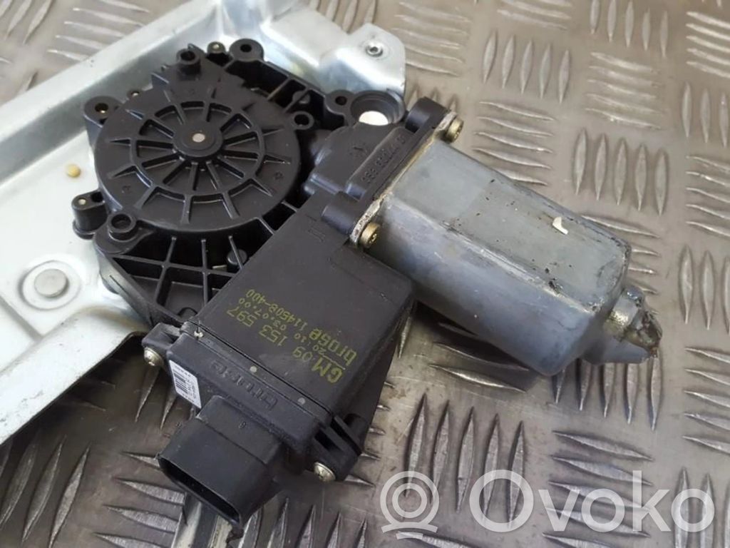 Opel Vectra B Motorino alzacristalli della portiera anteriore 