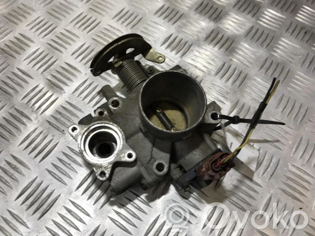 Nissan Almera N16 Valvola a farfalla 