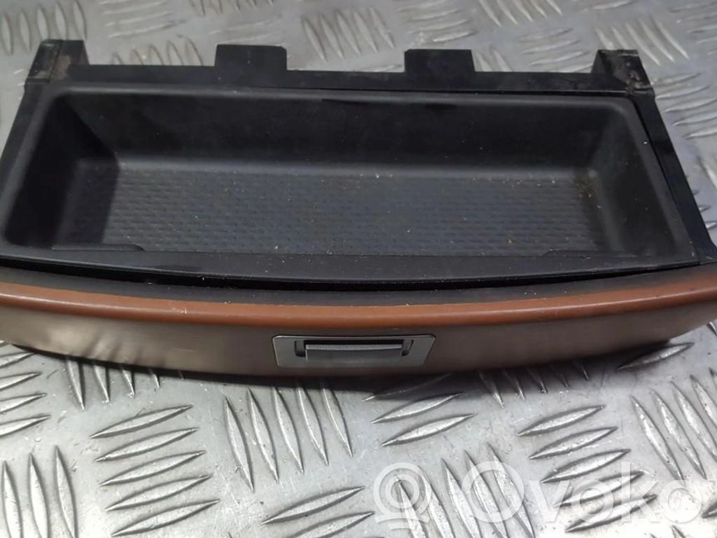 BMW 7 E65 E66 Otros repuestos del interior 