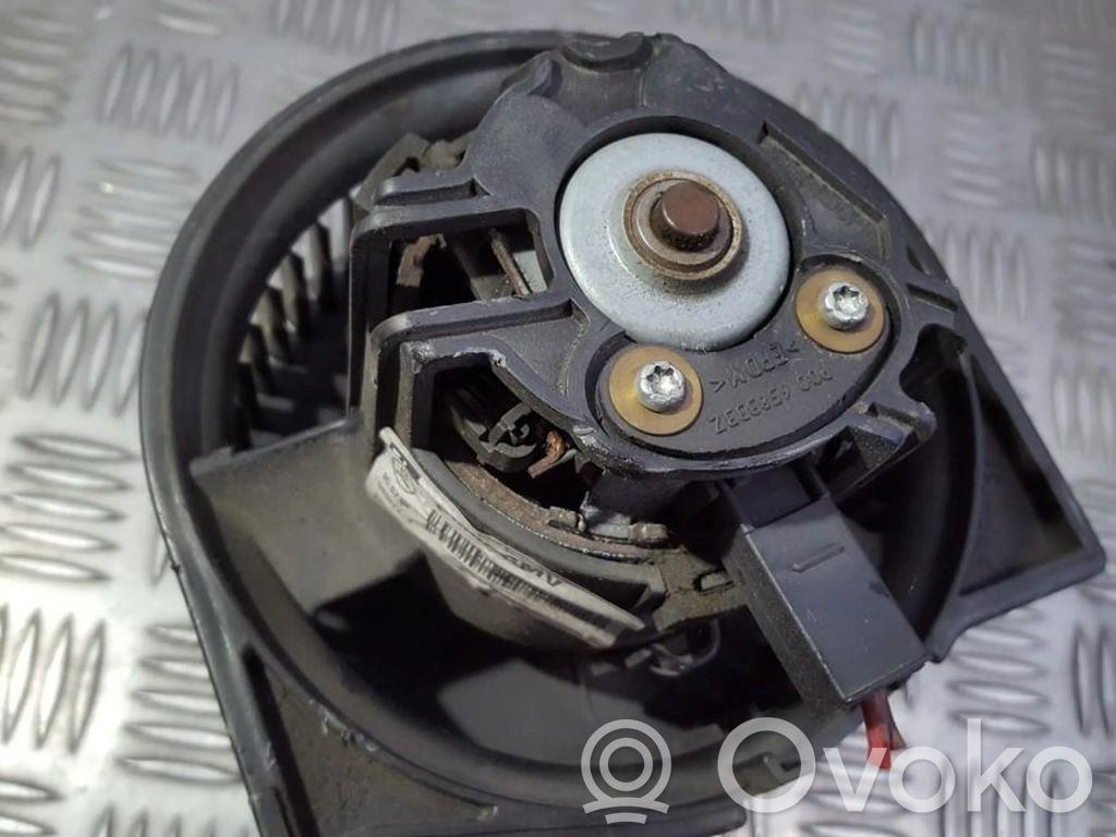 Saab 9-5 Pečiuko ventiliatorius/ putikas 