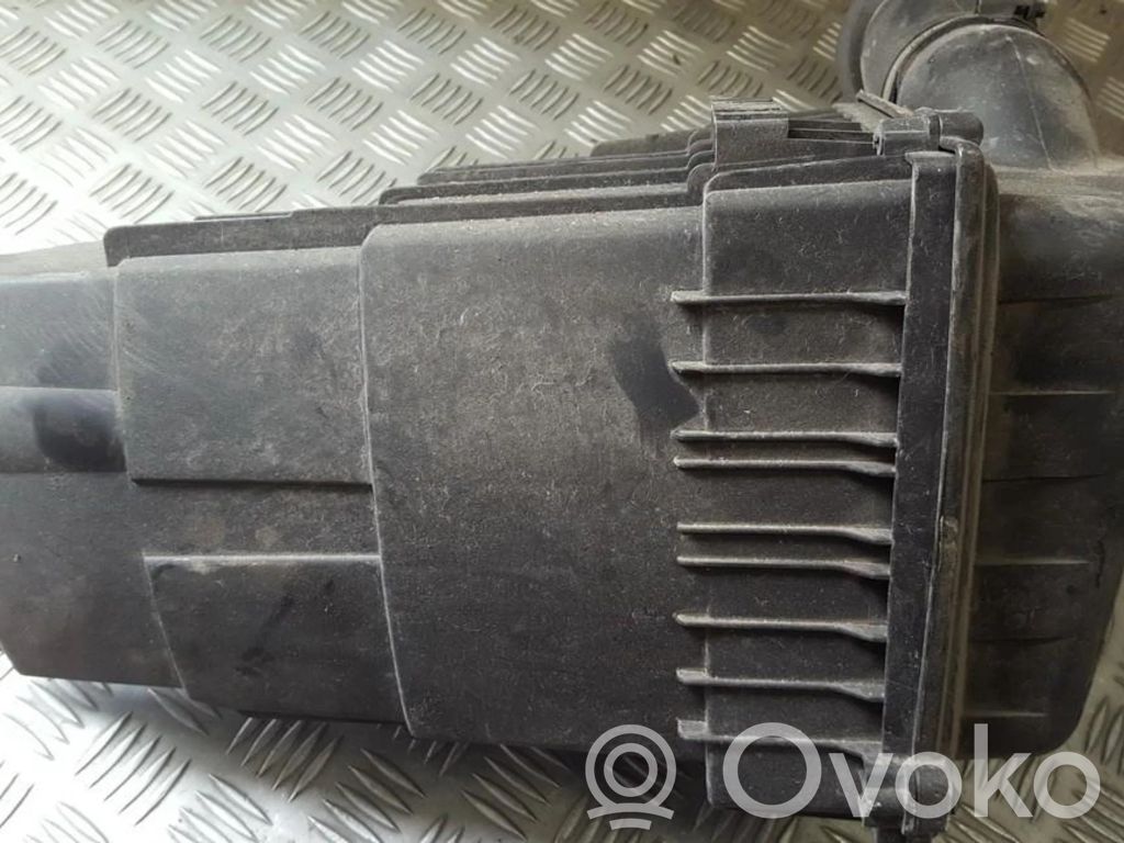 Peugeot 206 Obudowa filtra powietrza