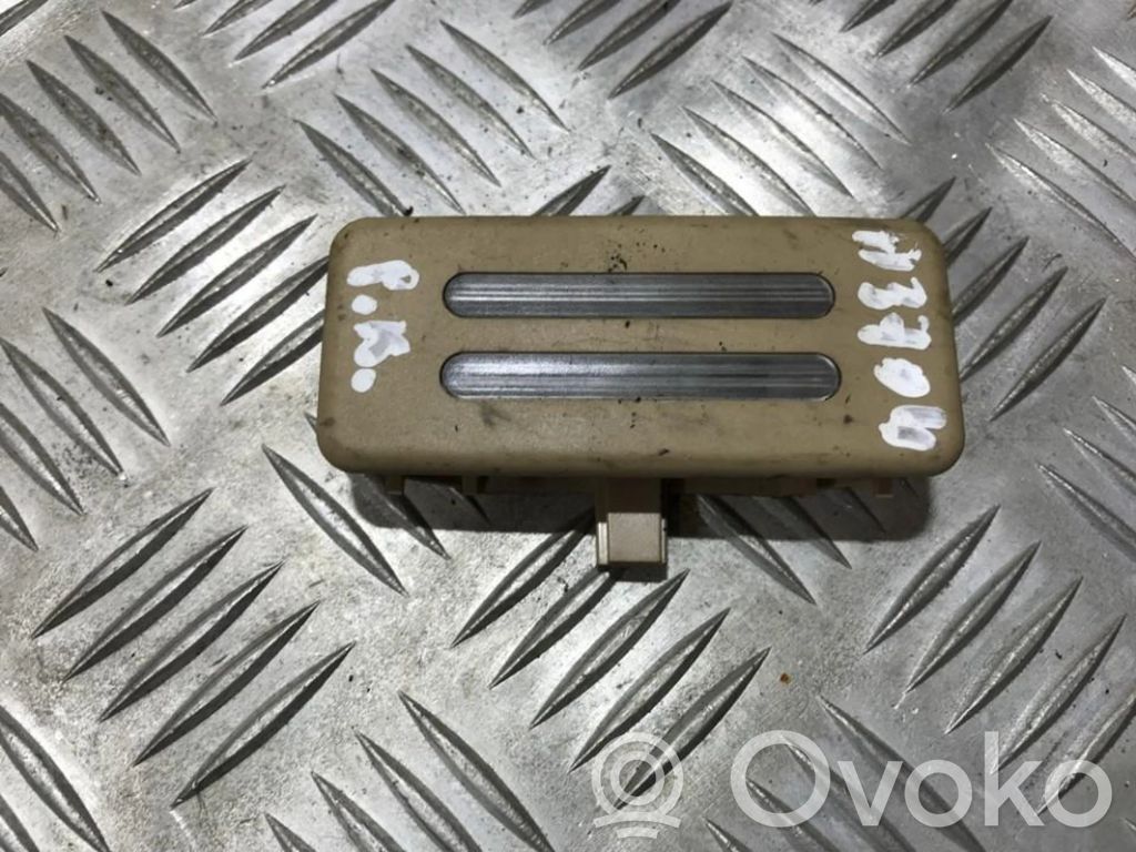 Etuistuimen valo   6962012,6962012