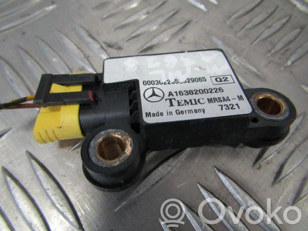 Mercedes-Benz ML W163 Czujnik uderzenia Airbag 