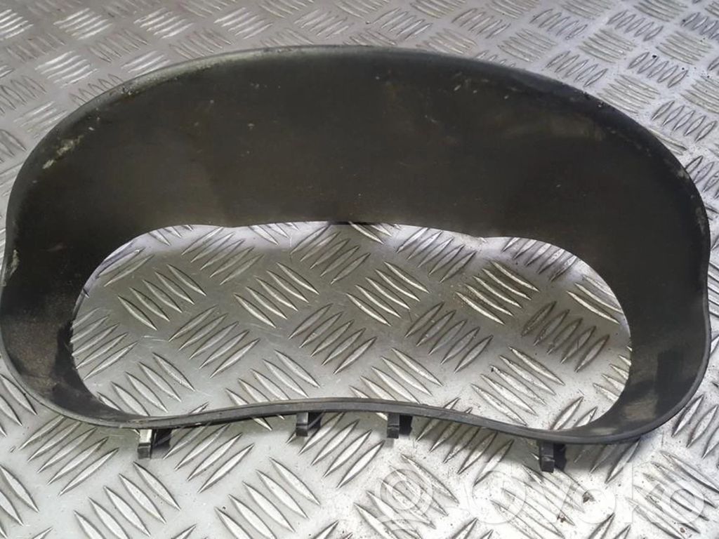Renault Clio III Dashboard trim 