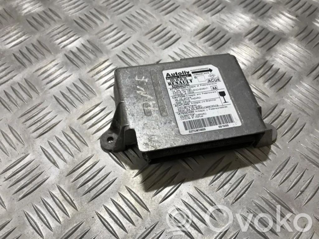 Renault Megane II Unitate/modul de comandă airbaguri 