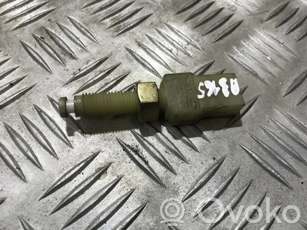 Volkswagen PASSAT B5 Comutator senzor pedală frână 