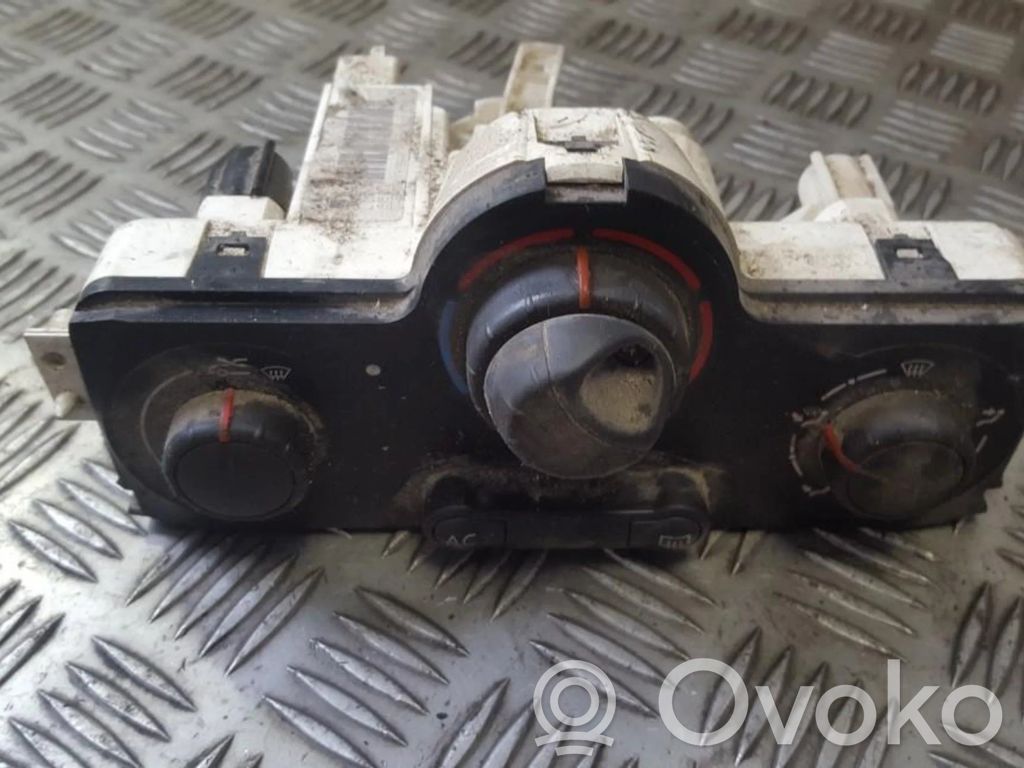Renault Megane II Climate control unit 