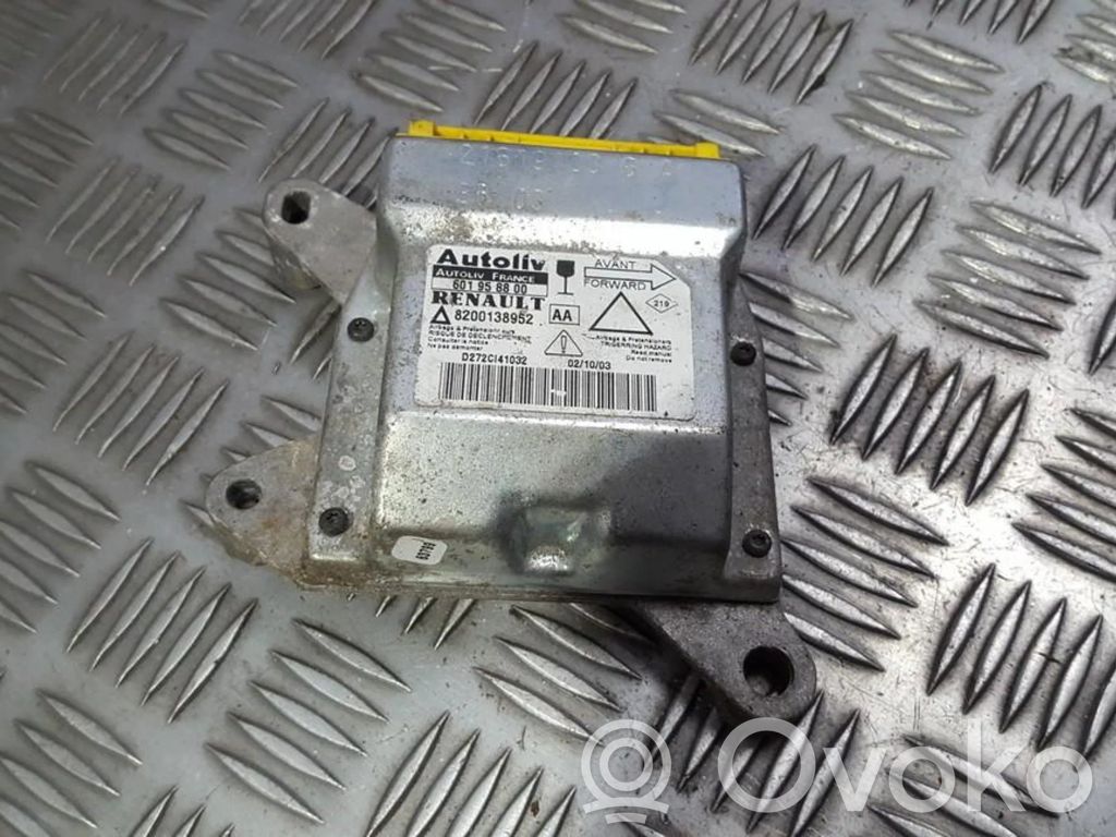 Renault Laguna II Unitate/modul de comandă airbaguri 