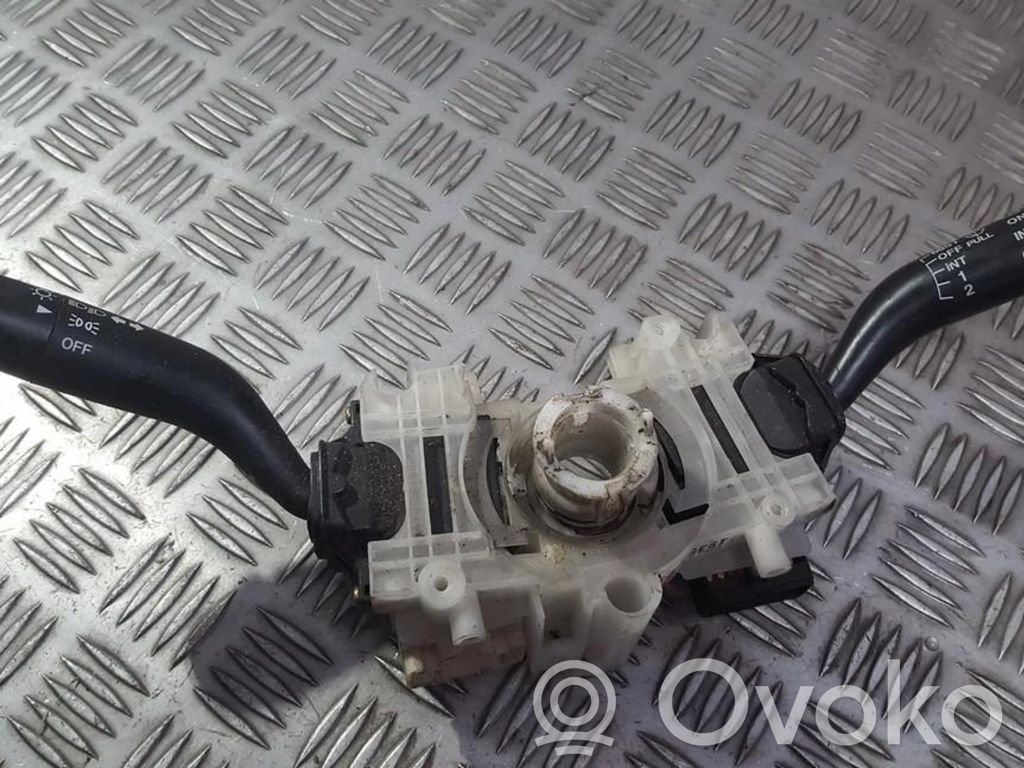 Mazda Premacy Commodo, commande essuie-glace/phare 
