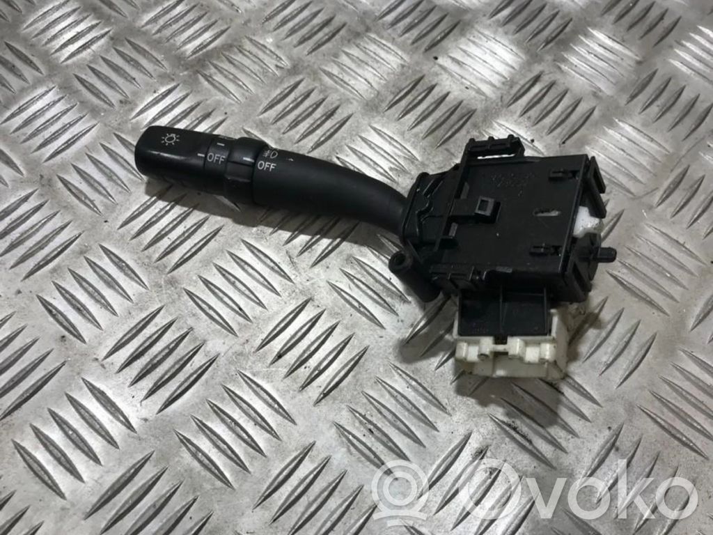 Toyota Corolla Verso AR10 Leva indicatori 