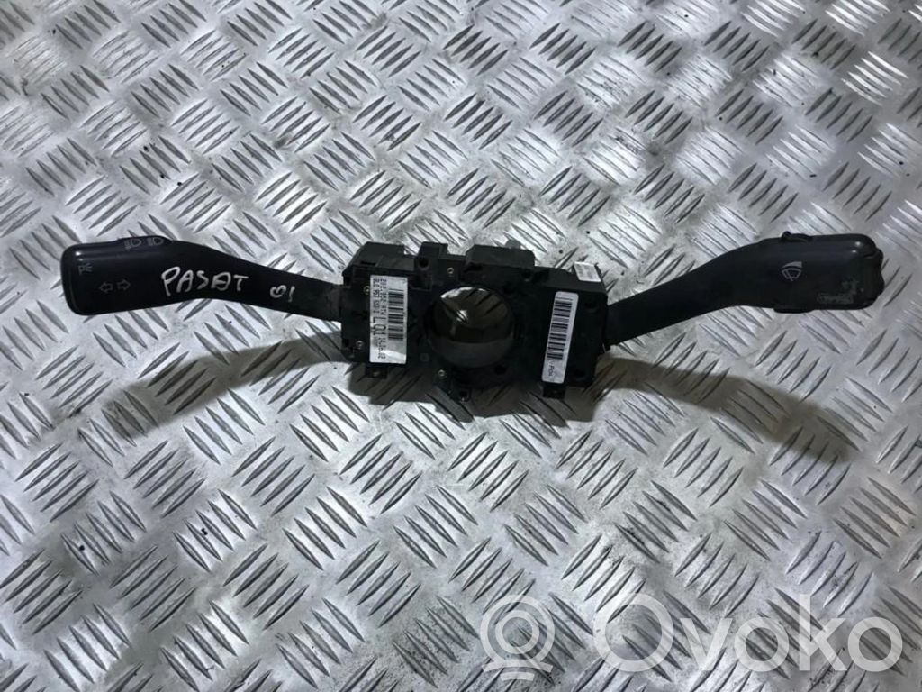 Audi A6 S6 C5 4B Leva/interruttore dell’indicatore di direzione e tergicristallo