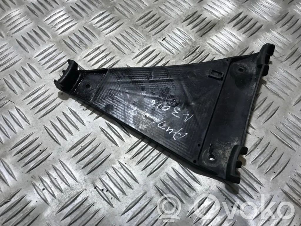 Audi A4 S4 B5 8D Suport montare bară spate