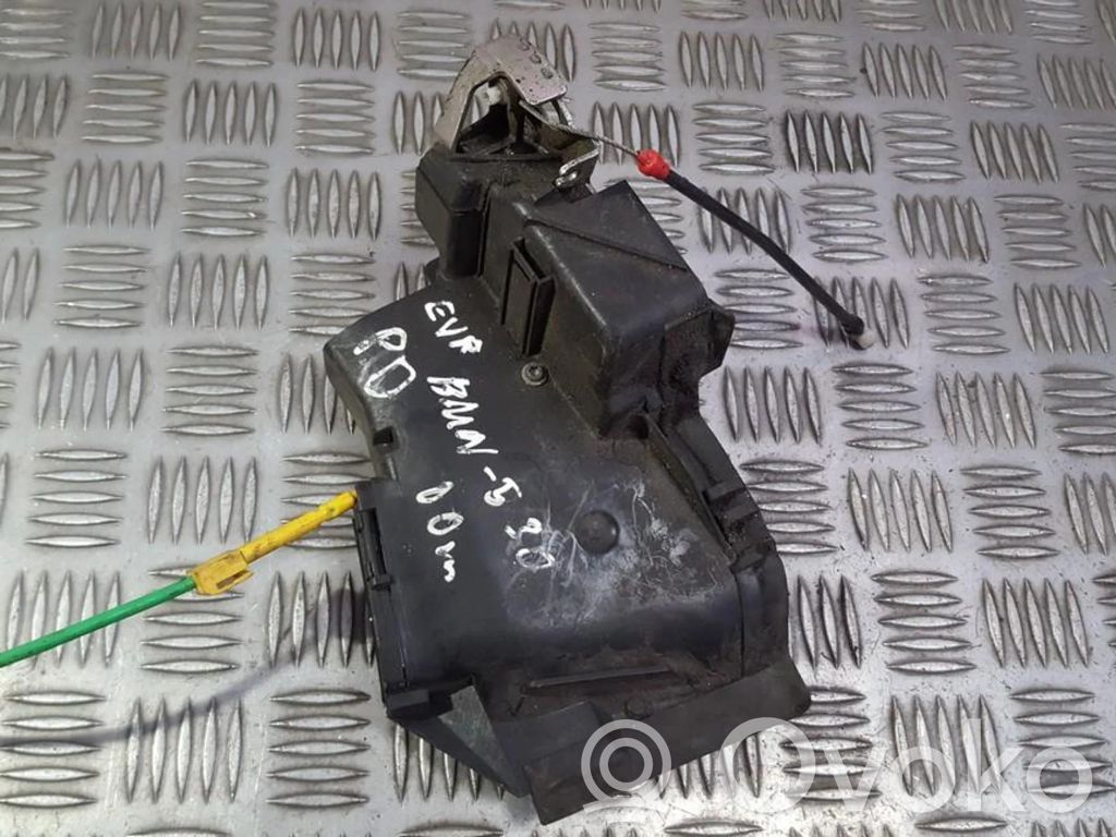 Cerradura de puerta delantera   8352165,8352165