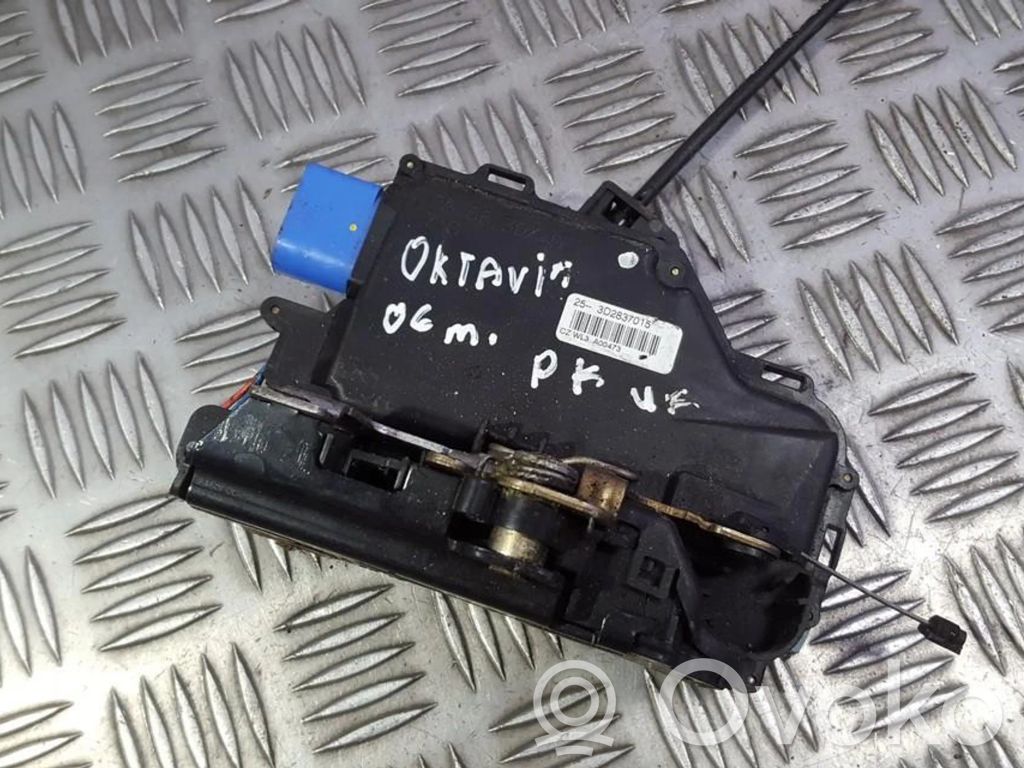 Etuoven lukko   3D2837015,PA6630GF,3D2837015,PA6630GF