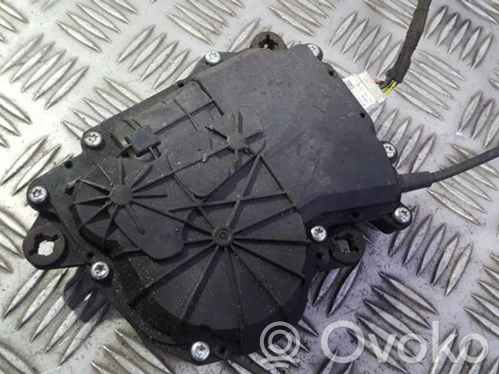 BMW 5 GT F07 Motor de bloqueo de puertas 