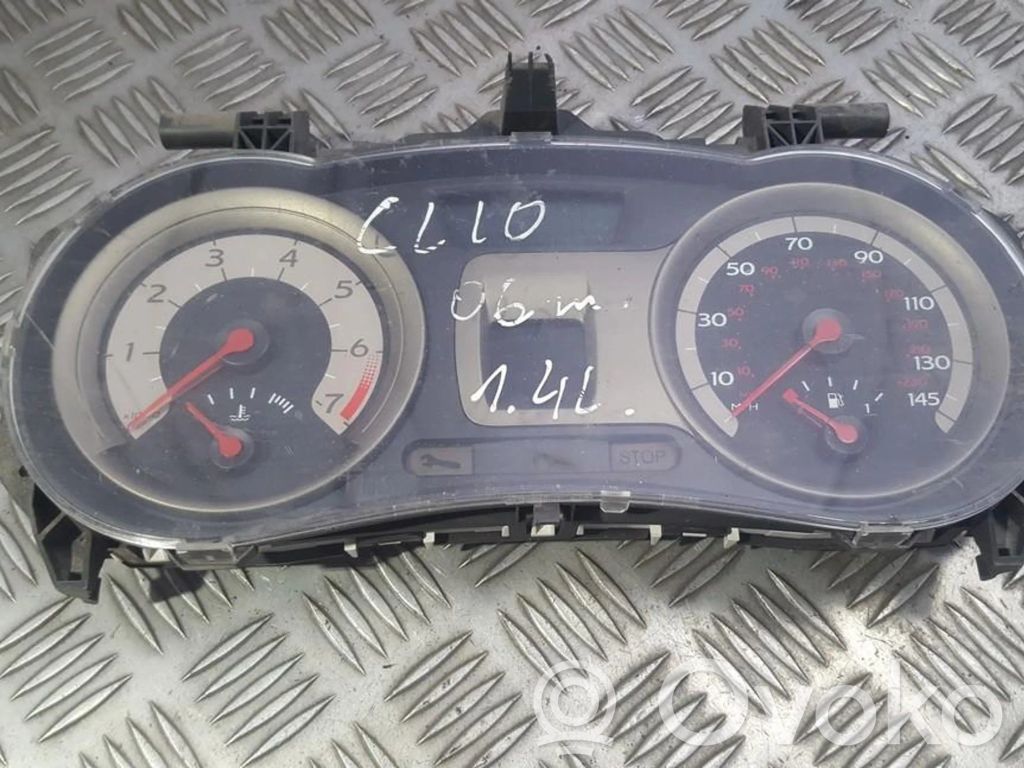Licznik / Prędkościomierz   8200628782,8200628782G,2RPF10A855AE,2RPF10A855AE,8200628782,8200628782G,UKJB064847