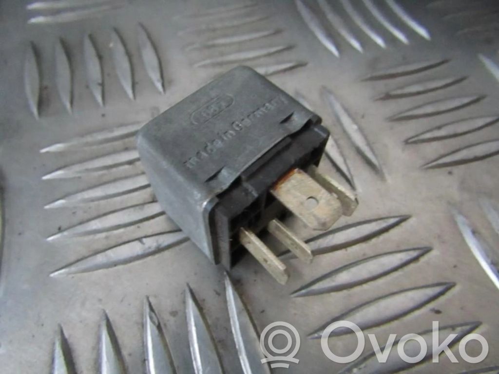 BMW 3 E30 Other relay 