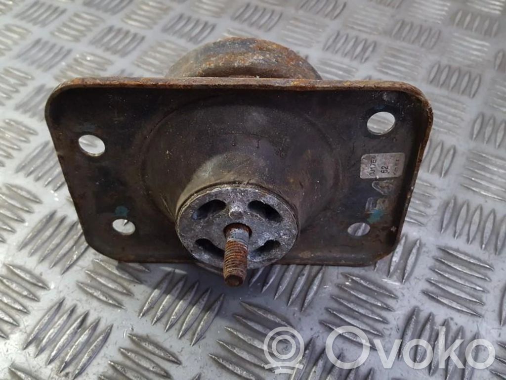 Daewoo Tacuma Soporte de montaje del motor 