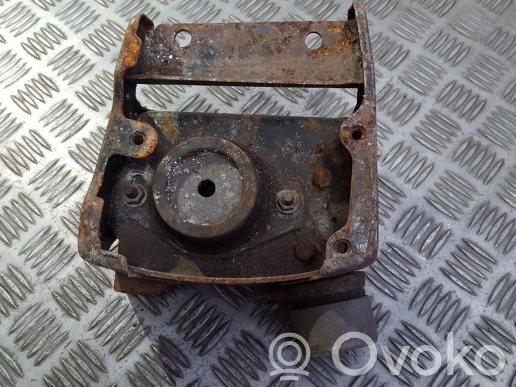Citroen Xsara Picasso Suport tampon motor