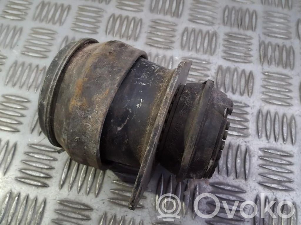 Volkswagen Golf III Supporto di montaggio del motore