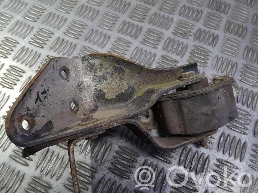 Soporte de montaje del motor
