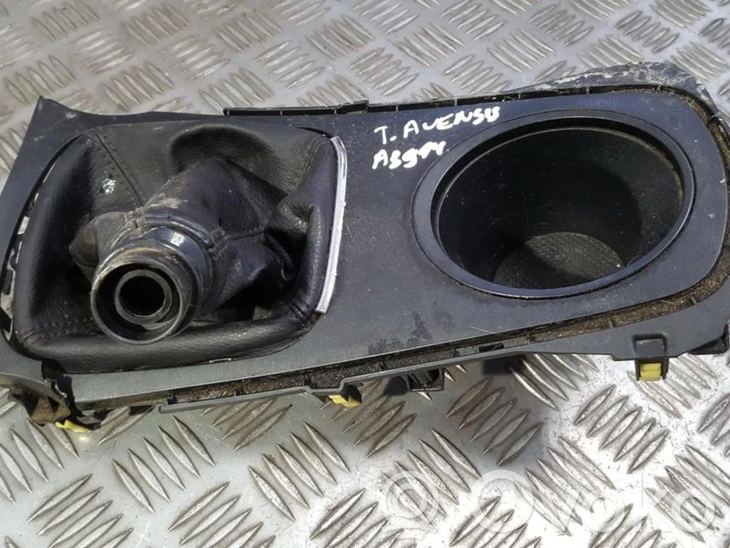 Toyota Avensis T270 Alte piese de interior 