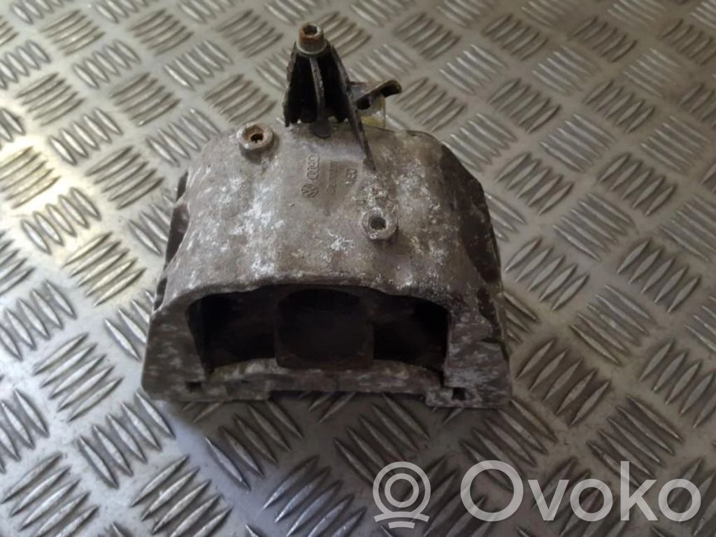 Volkswagen Golf IV Suport tampon motor 