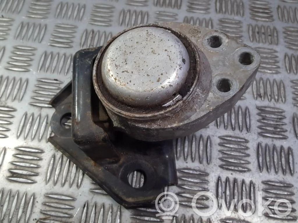 Ford Fusion Wspornik / Mocowanie silnika 
