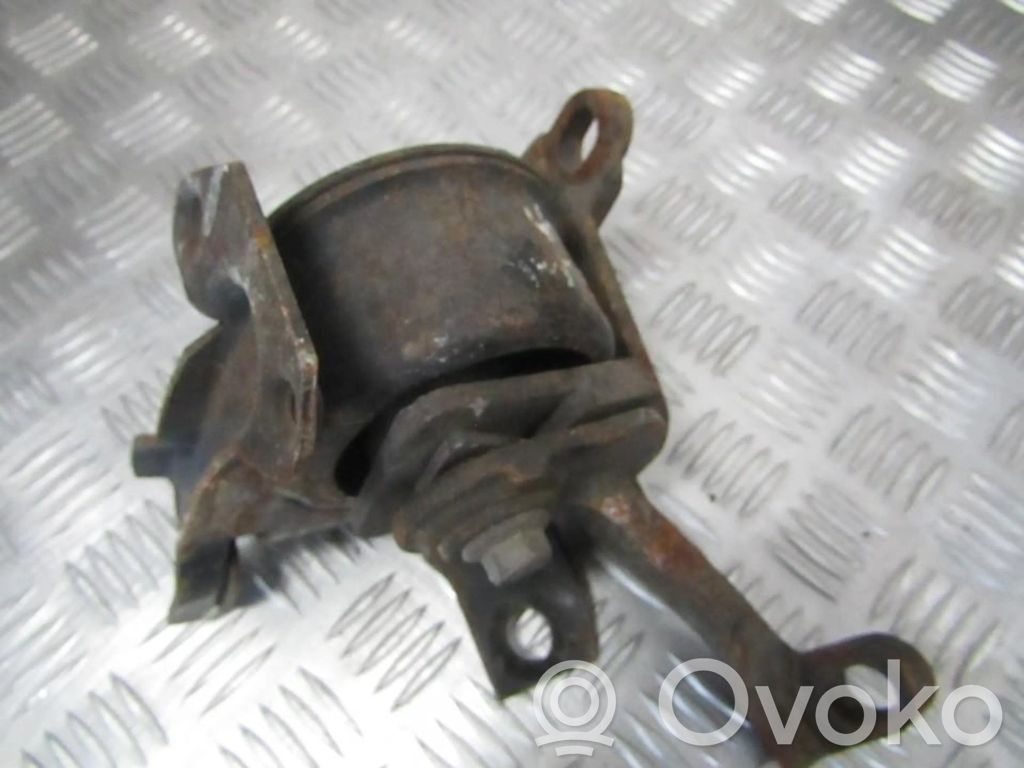 Ford Mondeo MK II Wspornik / Mocowanie silnika 