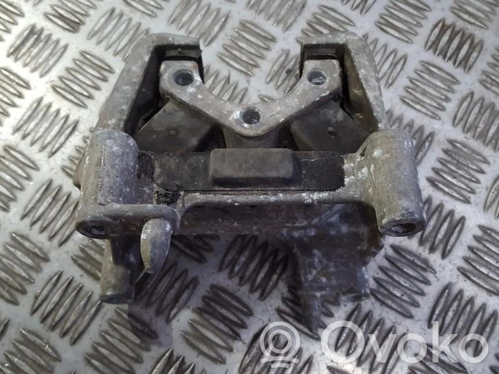 Opel Vectra B Engine mount bracket 