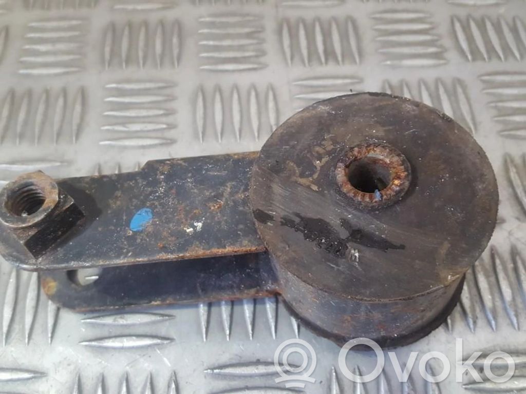 Rover 25 Moottorin kiinnikekorvake 