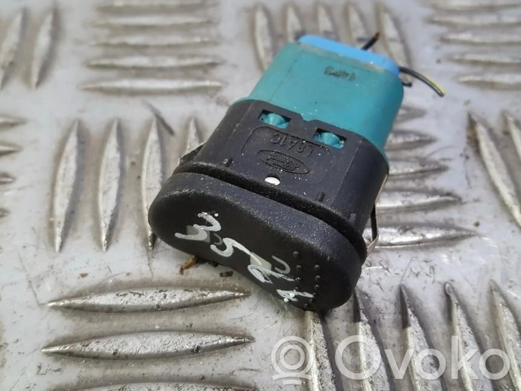 Ford Focus Central locking switch button 