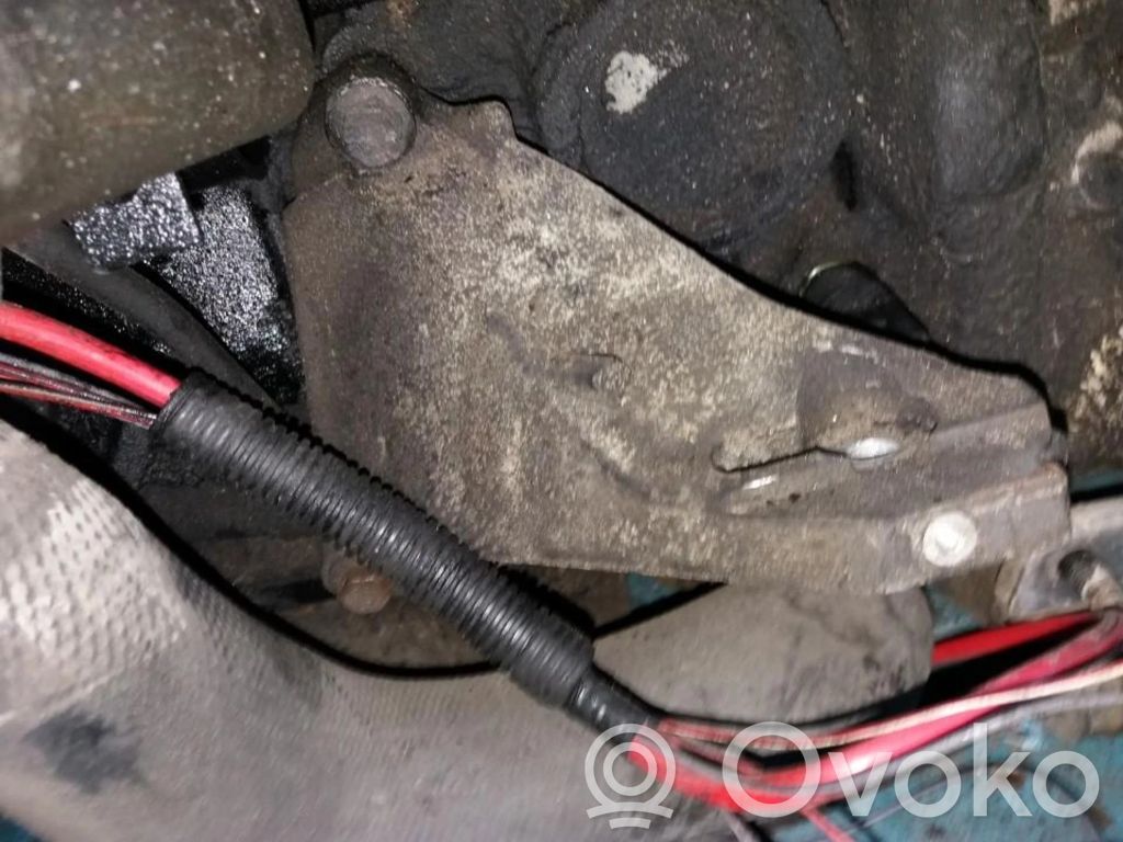Soporte de montaje del motor (Usadas)