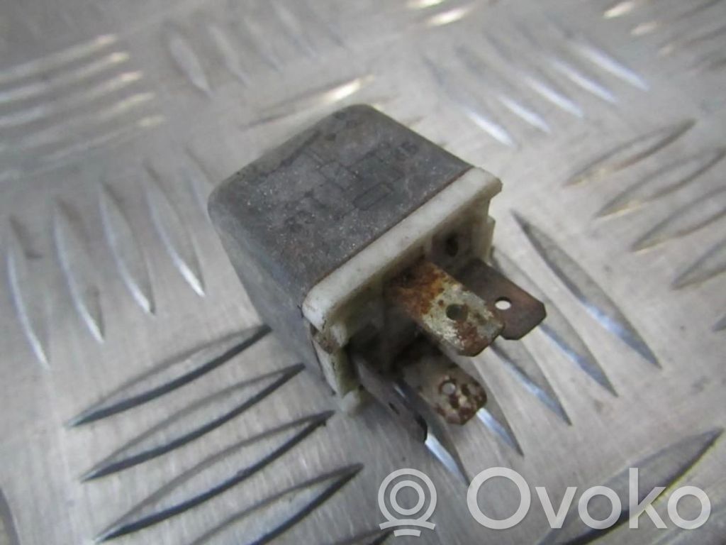Volkswagen PASSAT B5 Alte relee