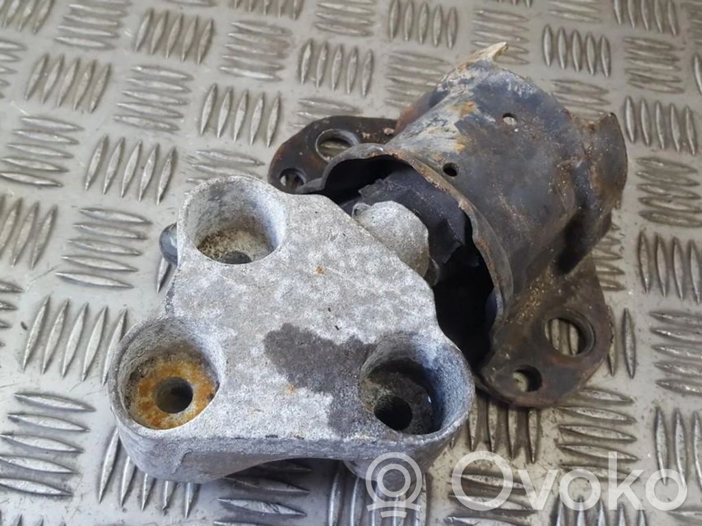 Support de moteur, coussinet   7700415087,7700415087