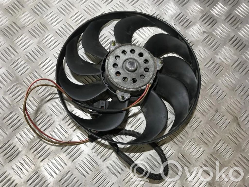 Volkswagen Polo Convogliatore ventilatore raffreddamento del radiatore 
