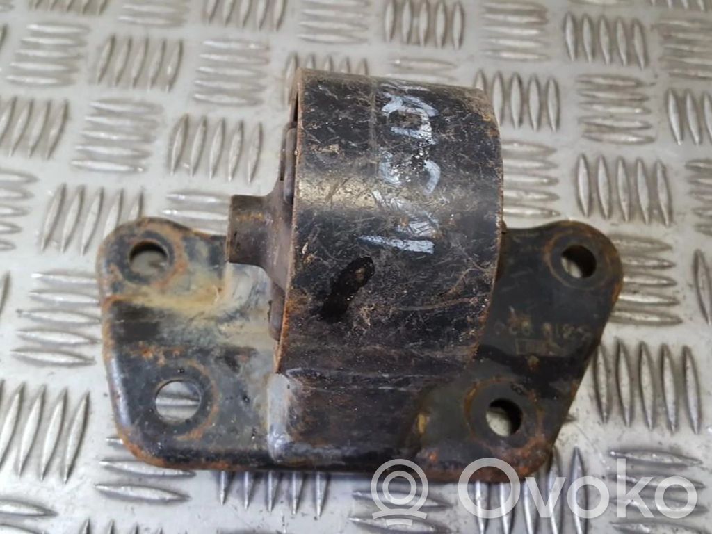 Mitsubishi Carisma Engine mount bracket 