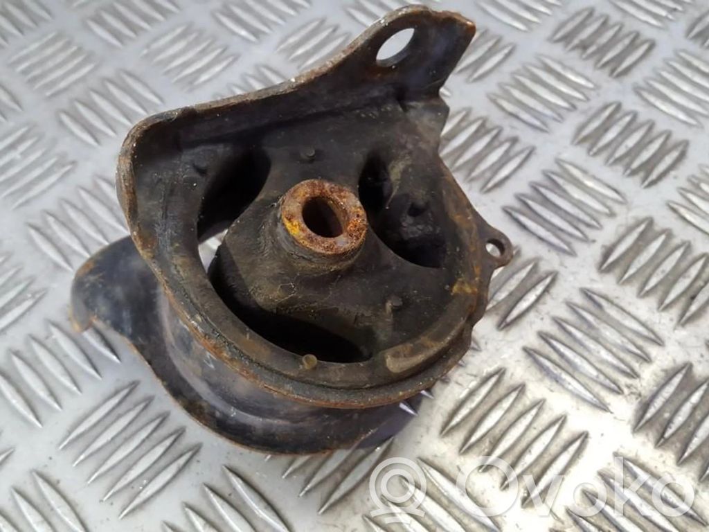 Supporto di montaggio del motore