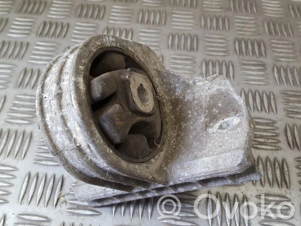 Renault Megane I Wspornik / Mocowanie silnika 