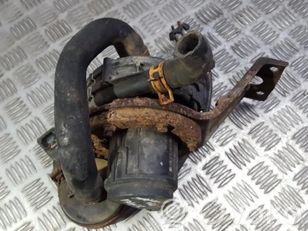 Opel Sintra Pompa powietrza wtórnego 