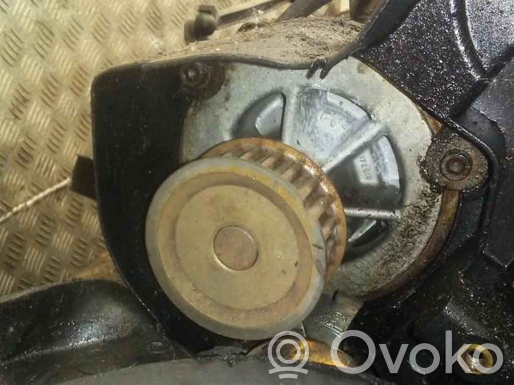Opel Vectra B Pompe de circulation d'eau 