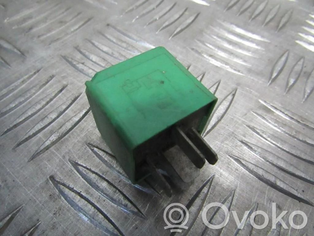 Autres relais   93BG13A025AA,V23136A1X2,93BG13A025AA,V23136A1X2,V23136A1X2