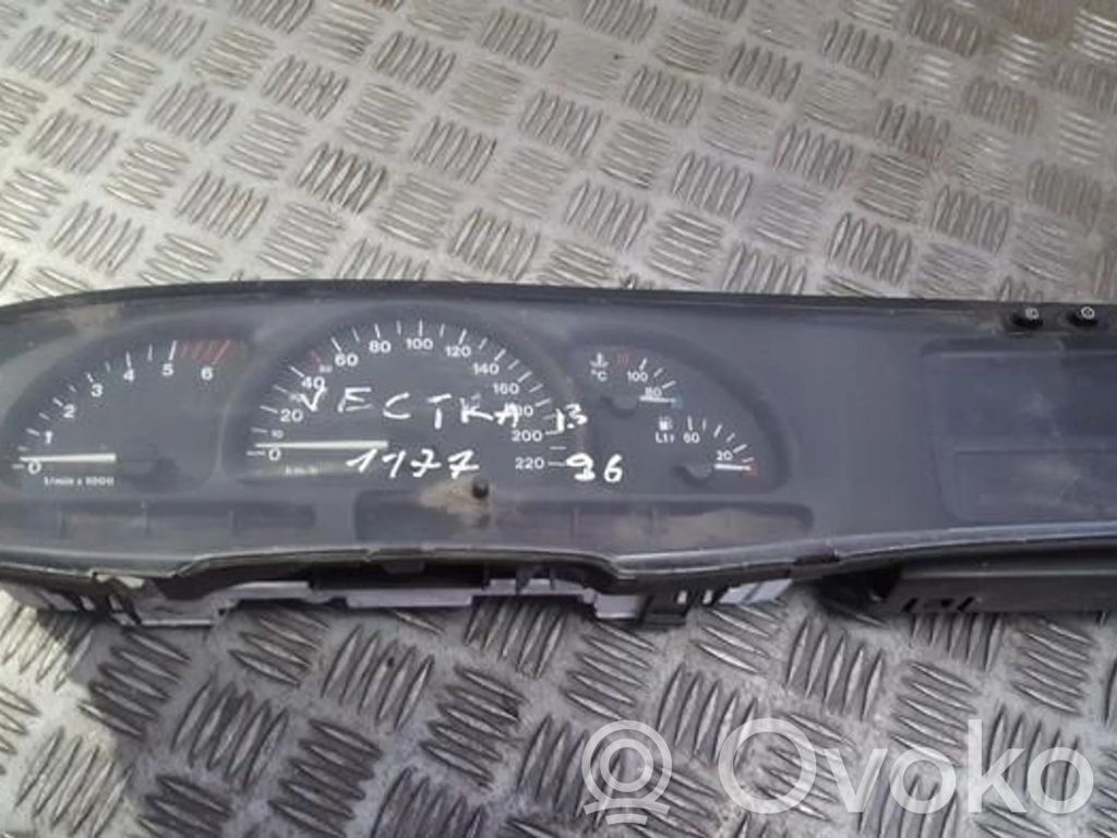 Opel Vectra B Nopeusmittari (mittaristo) 
