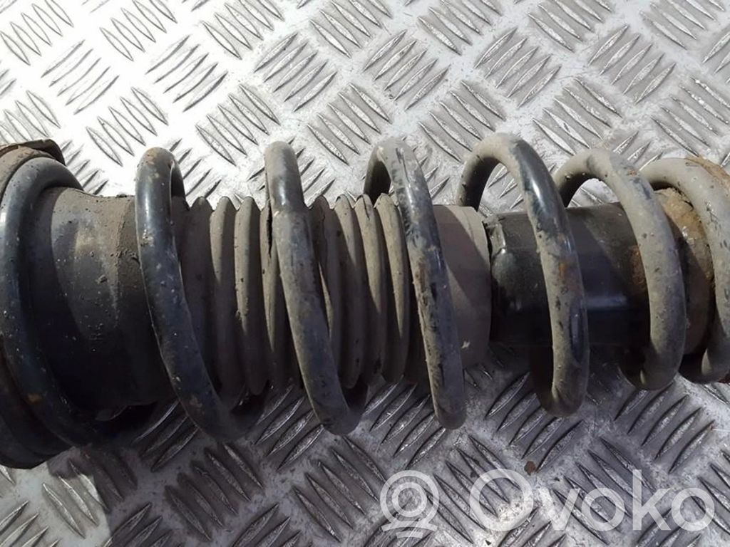 Пружина