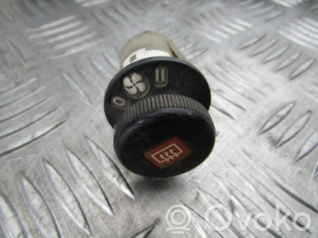Opel Kadett E Windscreen/window heater switch 