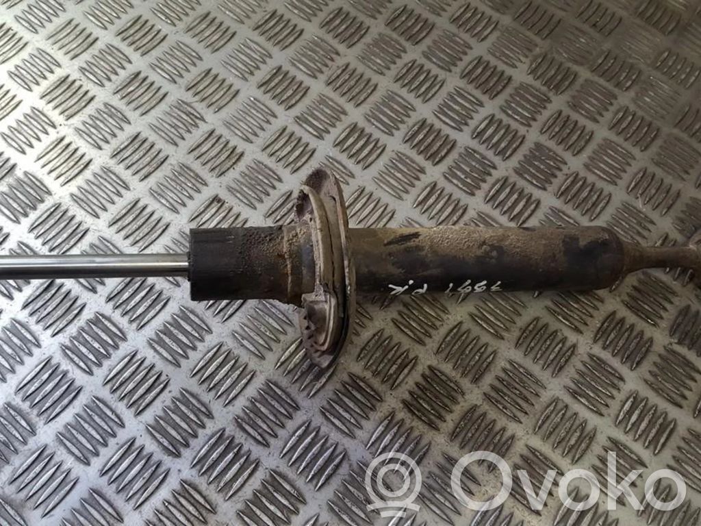 Etuiskunvaimennin   8D0413031L,8D0413031L