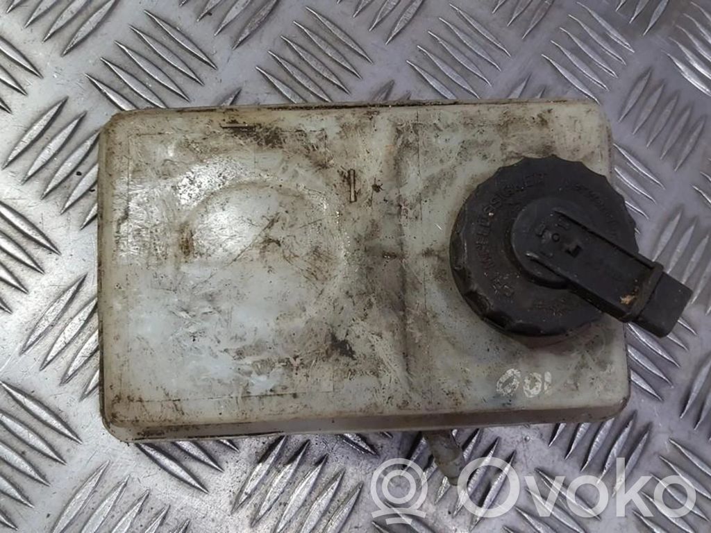 Audi 100 200 5000 C3 Rezervor lichid frână 