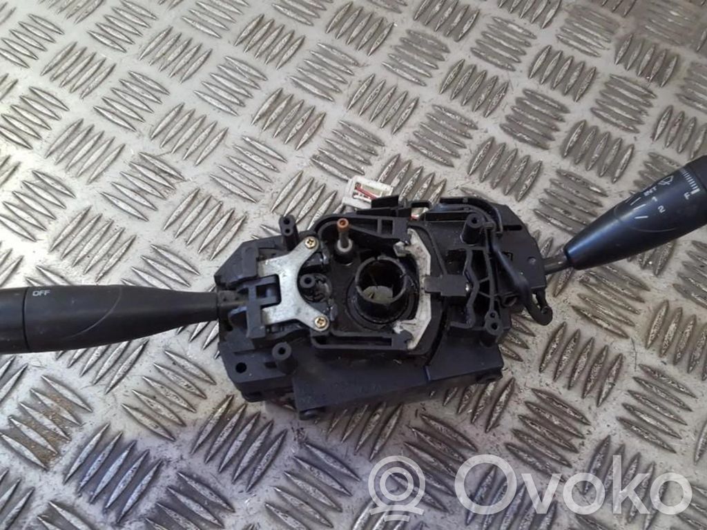 Mazda 626 Leva/interruttore dell’indicatore di direzione e tergicristallo 